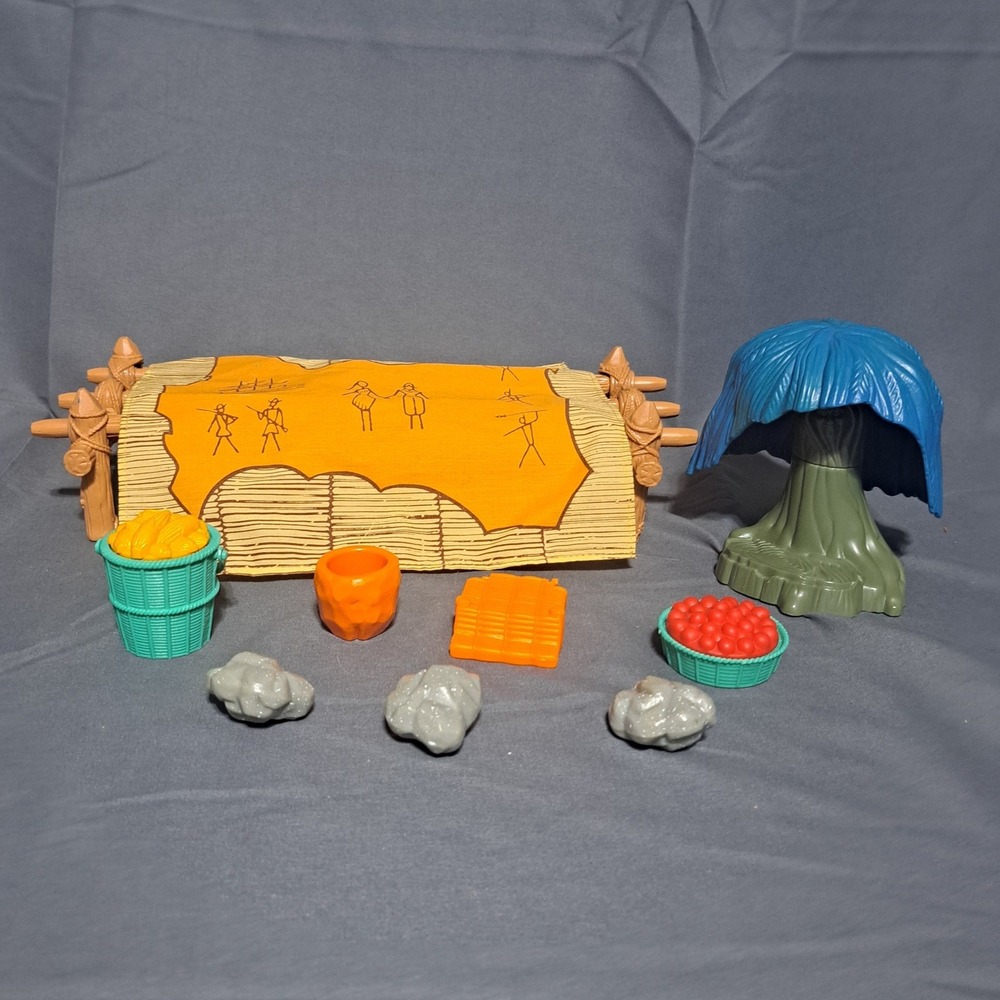 VTG 90's Disney Pocahontas Powhatan Village‎ Accessories Lot